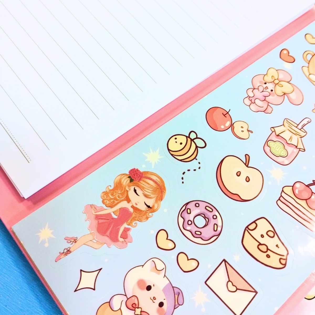 Libreta 60 hojas raya + 16 planchas sticker Unicornio 