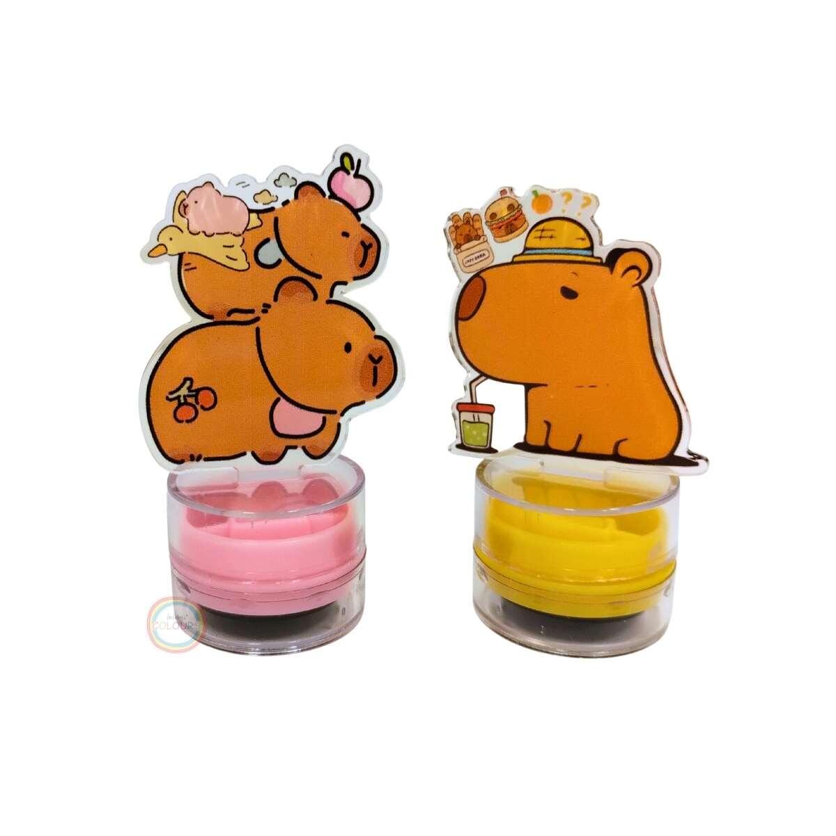 Sello Capybara x 2 en caja pvc c/mini block