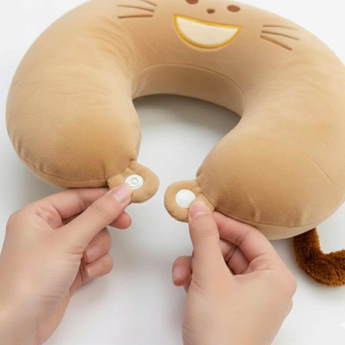 Almohada para cuello Gatitos c/oreja y cola