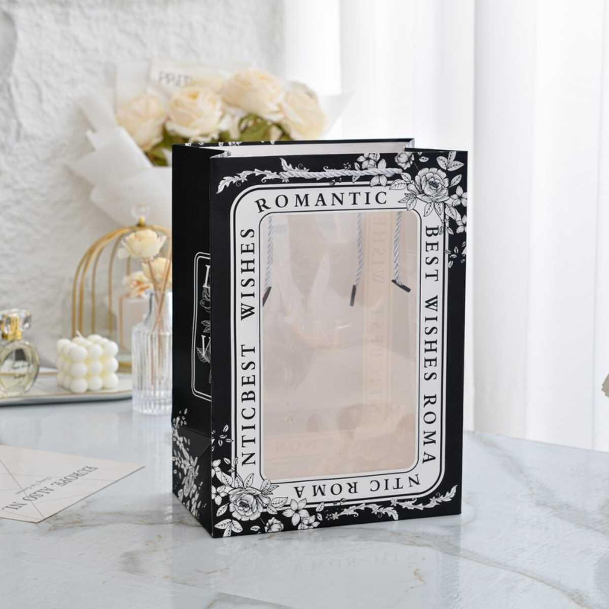 Bolsa de regalo Romantic c/ventana y manija cordon 20x15x10