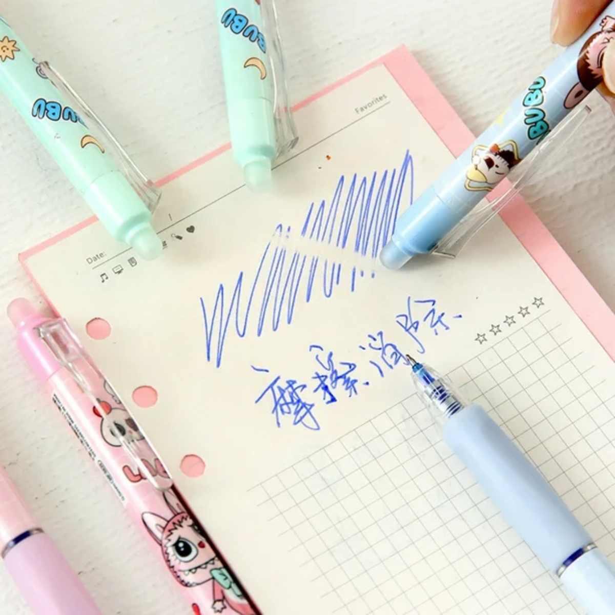 Boligrafo borrable Labubu retractil - Tinta Azul - 0.5 mm